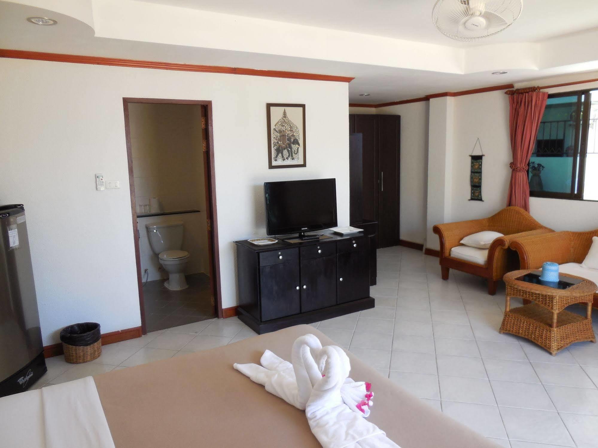 Blue Sky Residence Patong Dış mekan fotoğraf