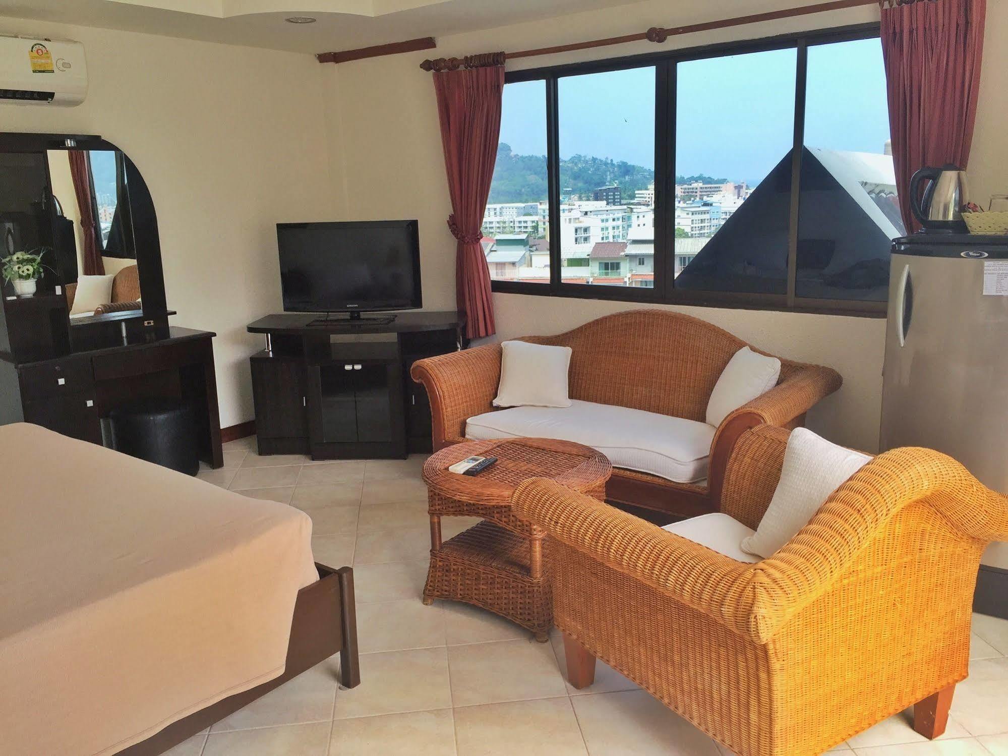 Blue Sky Residence Patong Dış mekan fotoğraf